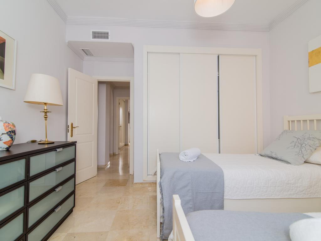 River Garden Spacious Penthouse Marbella Exterior foto